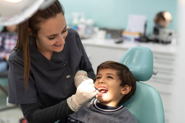 Best Emergency Tooth Extraction  in Kensington, CA